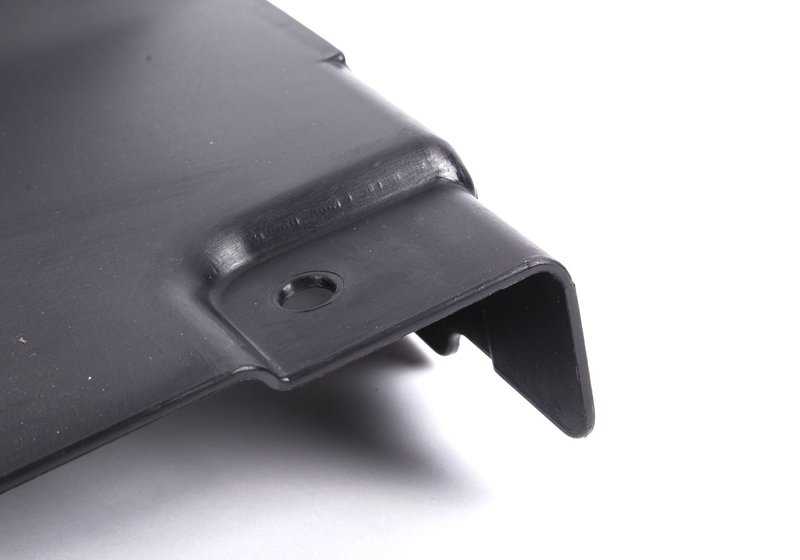 Cubierta paso de rueda delantera derecha OEM 51717050538 para BMW E60, E60N, E61, E61N. Original BMW.