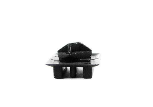 Black plug -in connection support for BMW E87, E88, F20, F21, F52, E30, E36, E46, E90, E91, E92, E93, E34, E39, E32, E38, E65, E66, E84, E83, F25, E53, E89, E52, R21, R21, R28 (OEM 61131378944). Original BMW