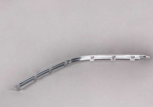 Embellecedor lateral derecho OEM 51118226556 para BMW E39 520d, 520i {Todos los modelos compatibles}. Original BMW.