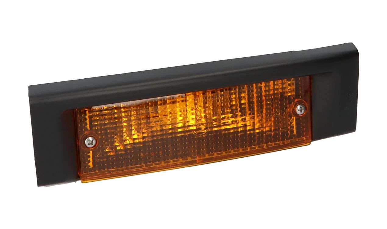 Intermitente delantero derecho OEM 63131377992 para BMW E30 {316i, 318i}. Pieza original BMW para modelos con motor M10 y M40, tanto cambio manual como automático, años 1983–1993.