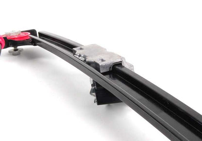 Elevalunas eléctrico delantero derecho OEM 51338125202 para BMW Serie 7 {E38 725tds, 728i} (todos los modelos y variantes entre 1995-2001). Recambio original BMW.