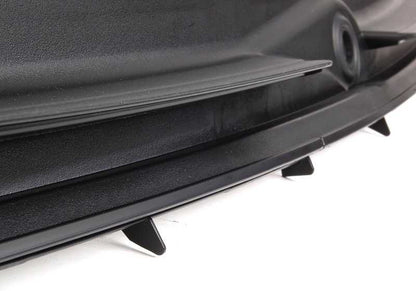 OEM 51718232894 revestimento de saia dianteira para BMW 3 E46 (1999-2006). BMW original.