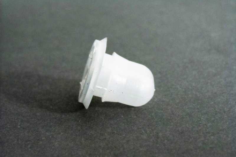 OEM 51459141448 CLIP de fixação para BMW E92, E92N, E93, E93N, E63, E63N, E64, E64N, E32, E38, E31. Para painéis de painel. BMW original.