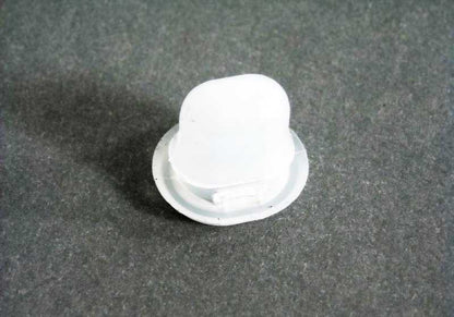 OEM 51459141448 CLIP de fixação para BMW E92, E92N, E93, E93N, E63, E63N, E64, E64N, E32, E38, E31. Para painéis de painel. BMW original.