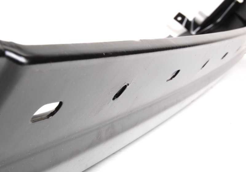 Paragolpes trasero OEM 51121847700 para BMW Serie 6 E24. Compatible con todos los modelos E24. Recambio original BMW.