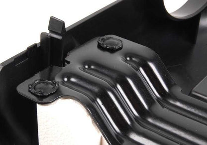 Cubierta inferior de columna de dirección OEM 32311095786 para BMW E39. Pieza original BMW.