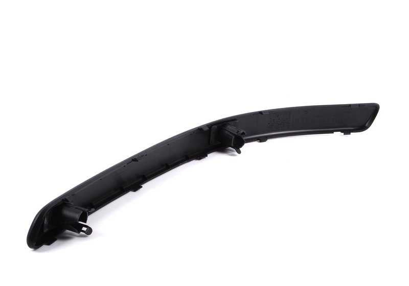 Moldura paragolpes delantera derecha con sensor PDC OEM 51117894140 para BMW E39 520d, 520i (modelos entre 1996-2003). Repuesto original BMW.
