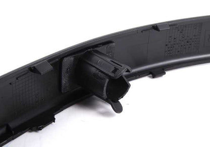 Moldura paragolpes delantera derecha con sensor PDC OEM 51117894140 para BMW E39 520d, 520i (modelos entre 1996-2003). Repuesto original BMW.