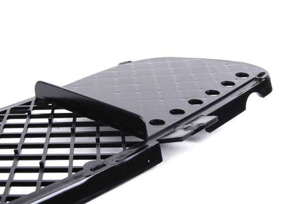 Rejilla del parachoques delantero OEM 51112496285 para BMW E39. Compatible con todos los modelos E39 (berlina, touring, etc.). Repuesto original BMW.