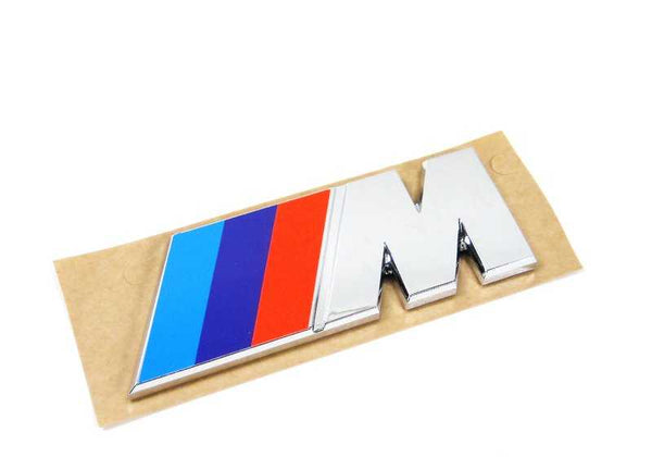 Emblema letra "M" trasera OEM 51141917739 para BMW E21, E30, E12, E28, E34, E24, E32, E38, E31. Original BMW.