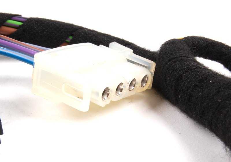 OM 52108226430 Cablaggio lato conducente per BMW E46 {316CI, 316i}. Cablatura elettrica BMW originale.