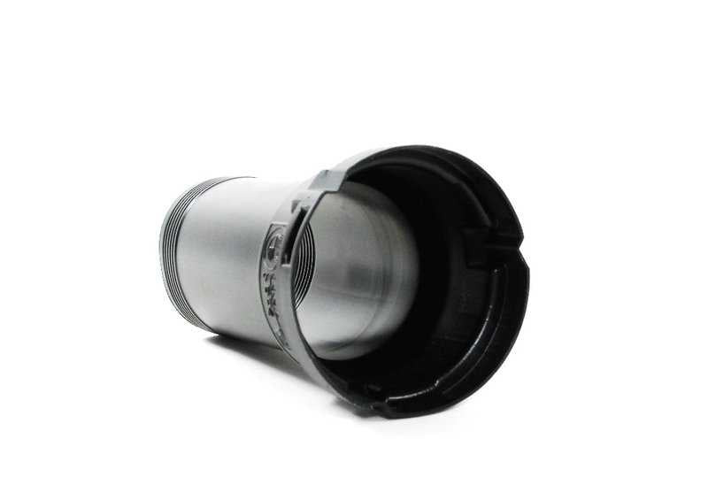 Tubo protector OEM 33521092943 para BMW Serie 5 E39. Pieza original BMW. Ideal para recambio del sistema de suspensión trasera.