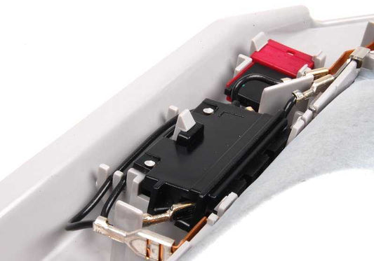 Luz de lectura interior trasera izquierda OEM 63318368845 para BMW E38. Original BMW.