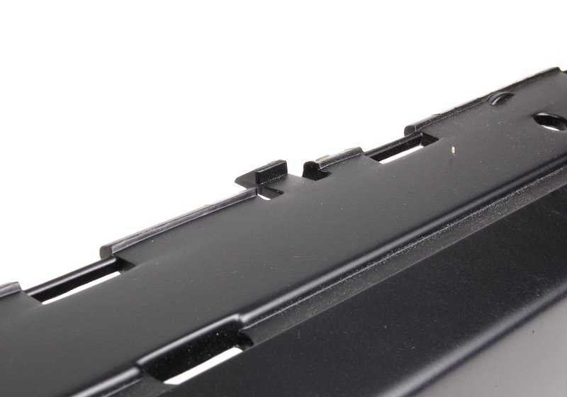 Moldura de proteção para BMW Série 7 E38 (OEM 51128169689). BMW originais.