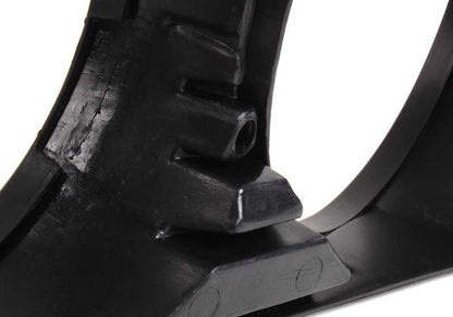 Rejilla decorativa derecha OEM 51131930828 para BMW E28. Pieza original BMW.