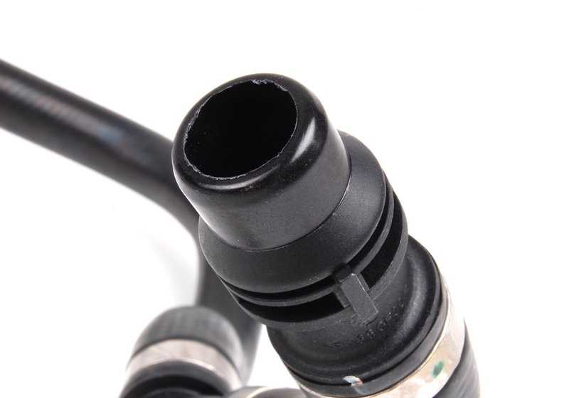 Tube de retour du réfrigérant OEM 17127560160 pour BMW E60, E61, E63, E64 (523i avec moteur N52 / N52K / N53). BMW d'origine.