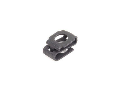 Clip de sujeción OEM 07147144539 para BMW E60, E61, E63, E64. Original BMW.