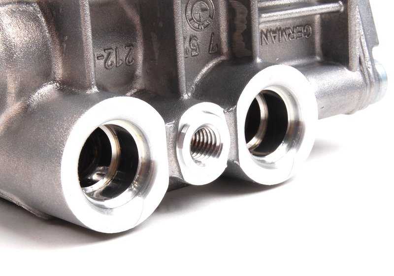Logement de thermostat avec thermostat OEM 11427573212 pour BMW E82, E88, E90, E91, E92, E93, E60, E61, F06, F12, F02, E84, F25, E89. BMW d'origine.
