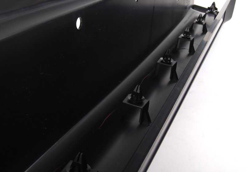 Umbral lateral derecho negro OEM 51711491056 para MINI R50, R53. Original MINI.