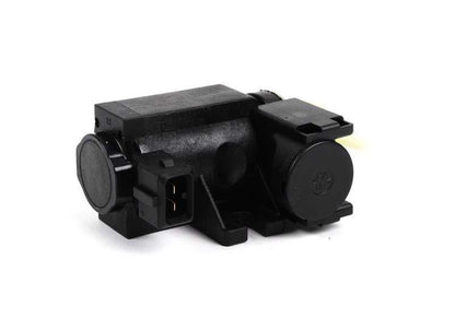 Válvula de control presión turbo OEM 11747626350 para BMW E82, E88, E90, E91, E92, E93, E60, E61, F07, F10, F11, F12, F13, F01, F02, F04, E70, E71, E72, E89. Original BMW.