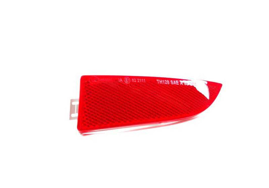 Reflectante trasero derecho OEM 63147162218 para BMW X3 E83 LCI. Original BMW.