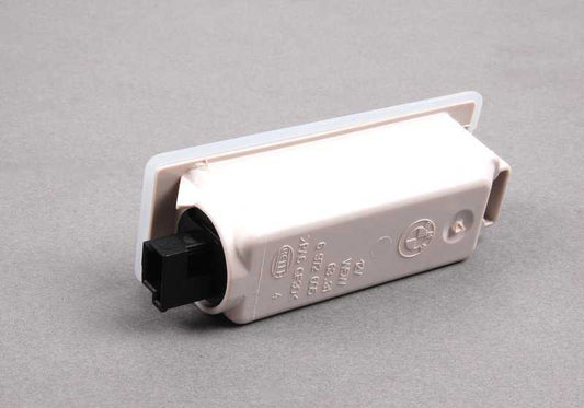 Luz interior OEM 63316972605 para BMW {E81, E82, E87, E87N, E88, F20, F20N, F21, F21N, F22, F22N, F23, F23N, F45, F45N, F46, F46N, F87, F87N, E90, E90N, E91, E91N, E92, E92N, E93, E93N, F30, F30N, F31, F31N, F34, F34N, F35, F35N, F80, F80N, F32, F32N