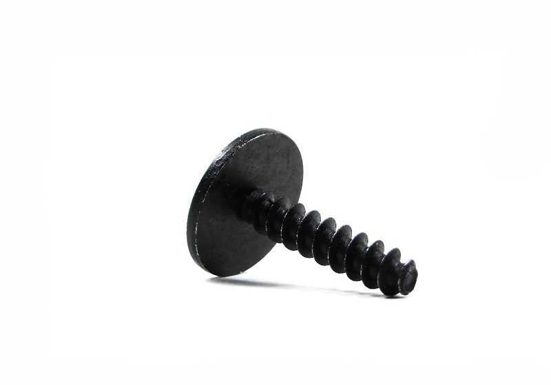 Tornillo hexagonal para plástico OEM 07149110670 para BMW E81, E82, E87, F20, F21, F22, F23, E36, F31, F34, F32, F33, F36, E60, E61, F07, F10, F11, F90, G30, G31, E63, E64, F06, F12, F13, G32, F01, F02, F04, G11, G12, F91, F92, F93, G14, G15, G16, E