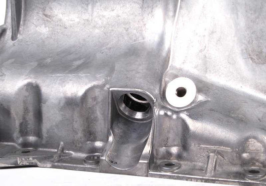Cárter de aceite OEM 11137519432 para BMW E46 (325i/330i xDrive) y X3 E83 (2.5i/3.0i con motor M54). Compatible con modelos manuales y automáticos con tracción total. Original BMW.