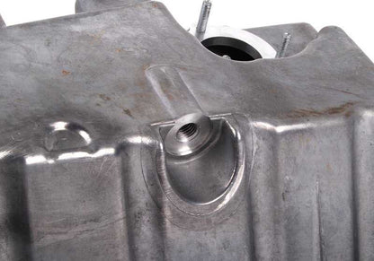Cárter de aceite OEM 11137519432 para BMW E46 (325i/330i xDrive) y X3 E83 (2.5i/3.0i con motor M54). Compatible con modelos manuales y automáticos con tracción total. Original BMW.