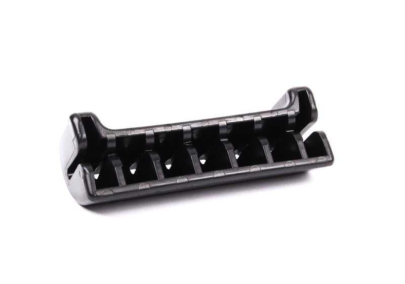Edge Protector OEM 16111179038 pour BMW E34 et E32. Pièce BMW originale.