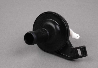 Válvula de agua OEM 64111366669 para BMW E21 {modelos: 315, 316, 318, 320} con motor M10. Repuesto original BMW.