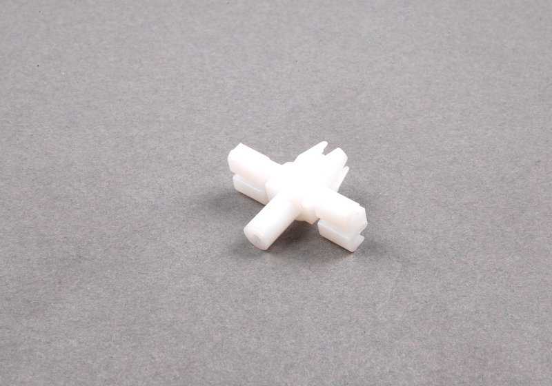 Clip pour BMW Series 8 E31 (OEM 51131970679). BMW d'origine