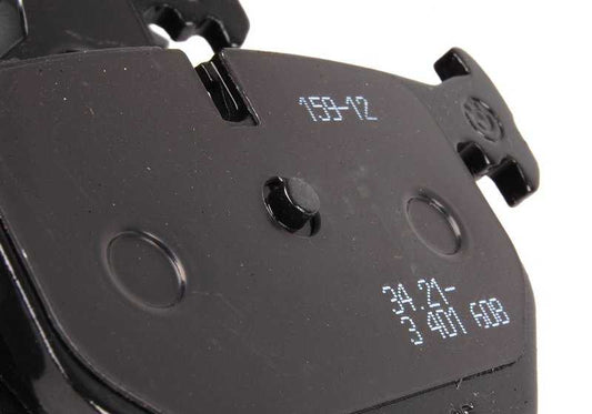 Juego de pastillas de freno traseras sin amianto OEM 34213403241 para BMW X3 {E83}. Compatible con todos los modelos E83 indicados. Producto original BMW.