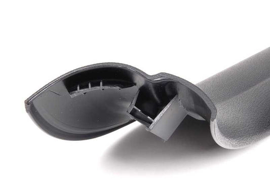 Couverture d'entrée avant droite pour la série BMW 3 E92, E93 (OEM 51476951382). BMW d'origine