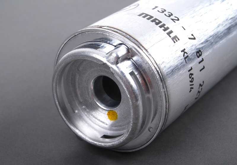 Filtro de combustible OEM 13327811227 para BMW {E81, E82, E87, E87N, E88, E60, E60N, E61, E61N, F07, F07N, F10, F10N, F11, F11N, E63N, E64N, F06, F06N, F12, F12N, F13, F13N, E65, E66, F01, F01N, F02, F02N, E83, E83N, E70, E70N, F15, E71, F16} y MINI