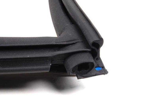 Proteção à borda esquerda para BMW 6 E63, E63N (OEM 51767140641). BMW original.