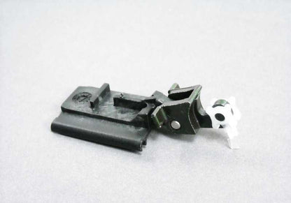 Palanca derecha del techo solar OEM 54128119748 para BMW E36. Pieza original BMW.