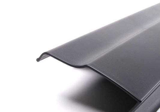 Cubierta embellecedora lateral derecha OEM 51713330866 para BMW E83. Original BMW.
