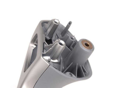 Reposabrazos delantero derecho gris Titan II OEM 51417049686 para BMW E46 {316Ci, 318Ci} compatible con versiones de cambio manual y automático. Original BMW.