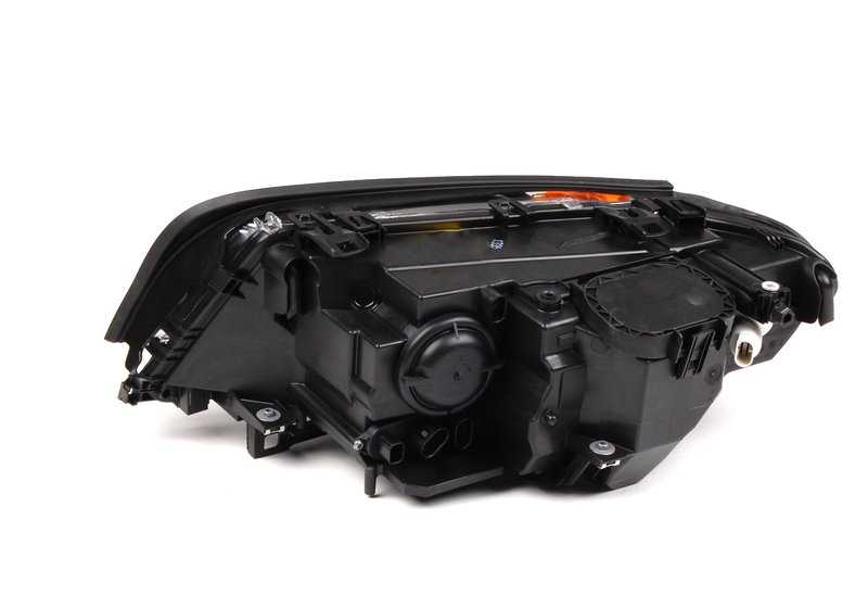 Fronte destra con OEM intermittente ambra 63126920606 per BMW 3 E46 (323CI, 325CI) modelli fabbricati tra il 1999 e il 2006. BMW originale.