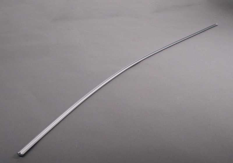 Moulage inférieur pour la série BMW 3 E21 (OEM 51311835726). BMW d'origine