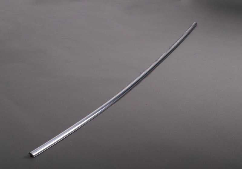 Moulage inférieur pour la série BMW 3 E21 (OEM 51311835726). BMW d'origine