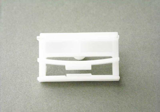 Grapa de fijación OEM 51712234032 para BMW E36 316i (todos los modelos compatibles: BE11, BE12, BE21, BE22, CA11, CA12, CA21, CA22, CA71, CH11). Original BMW.