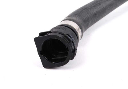 Tubería de retorno refrigerante OEM 17127568246 para BMW E65 y E66. Original BMW.