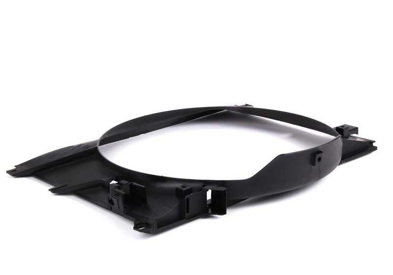 OEM Kühlerlüftergehäuse 1711228943 für BMW E46. Original BMW Stück.