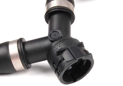 Manguera del refrigerante OEM 17127537109 para BMW E70 (X5). Pieza original BMW.