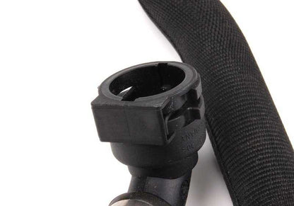 Manguera del refrigerante OEM 17127537109 para BMW E70 (X5). Pieza original BMW.