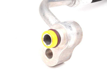 Tubo ad alta condizionamento dell'aria OEM 64536904013 per BMW E46 316i e 316CI (M43, N40, N45). BMW originale BMW.