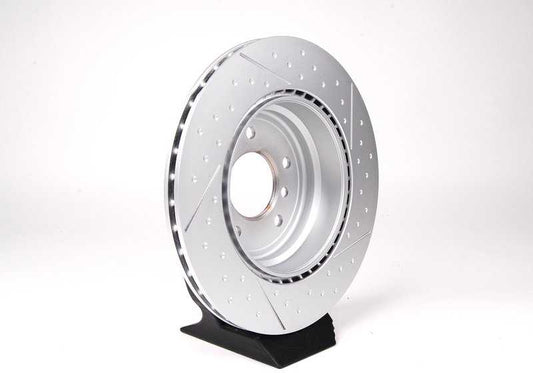 Disco de freno trasero BMW Performance perforado OEM 34216795755 para BMW E81, E87, E88, E90, E91, E92, E93, E82. Solo compatible con llantas de al menos 17". Original BMW.