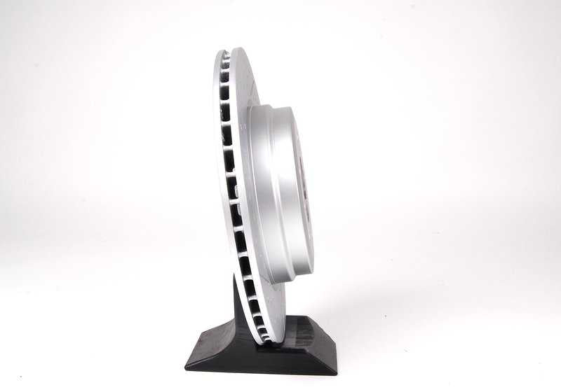 Disco de freno trasero BMW Performance perforado OEM 34216795755 para BMW E81, E87, E88, E90, E91, E92, E93, E82. Solo compatible con llantas de al menos 17". Original BMW.